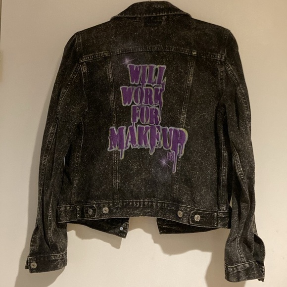 LEVIS Premium ‘WILL WORK FOR MAKEUP’ black denim jacket - Picture 7 of 9